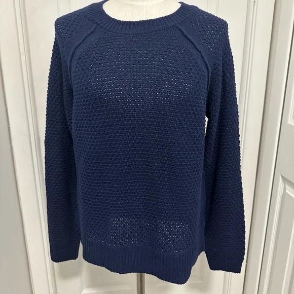 Gap Textured Sweater - Picture 2 of 7